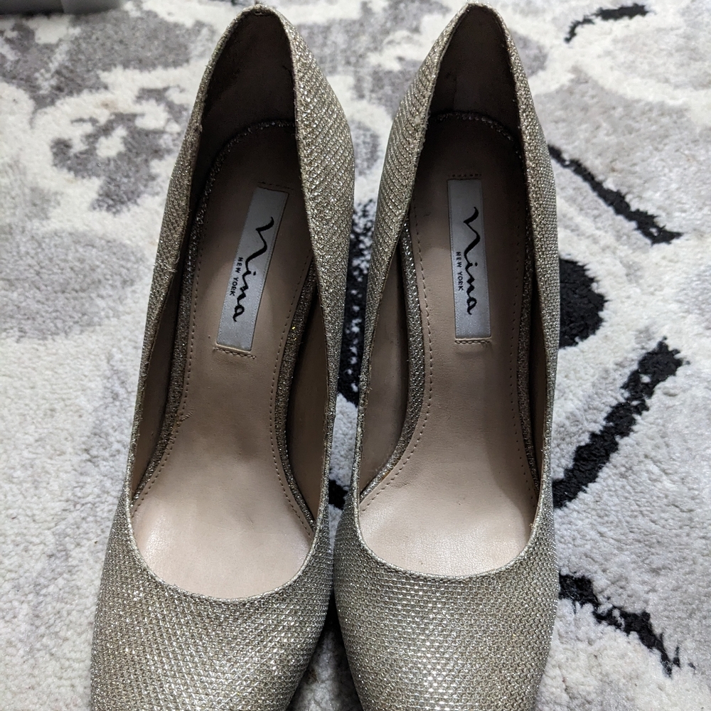 Shoes - Picture 5 of 8